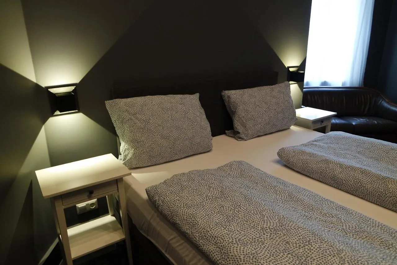 Atelier Cologne Lofts Apartment