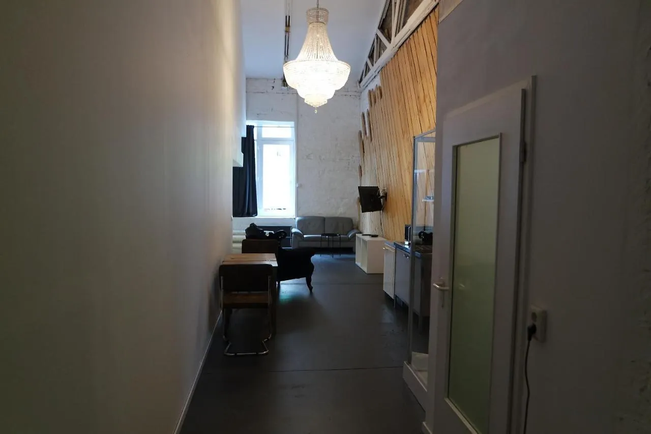 Atelier Cologne Lofts Apartment